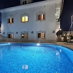 Silver Coast Pool & 别墅 *