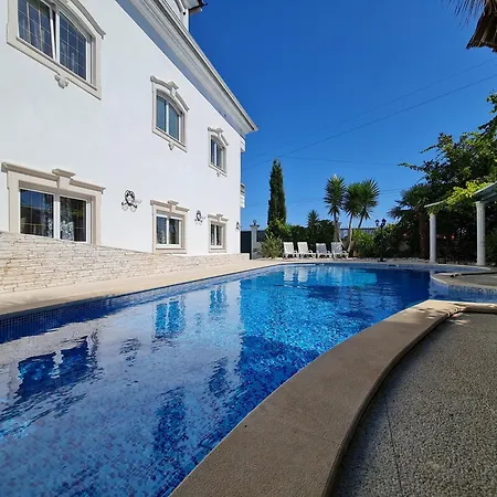 빌라 Silver Coast Pool & Arnal