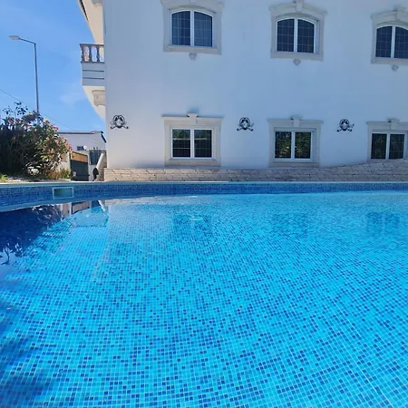 Silver Coast Pool & * Arnal